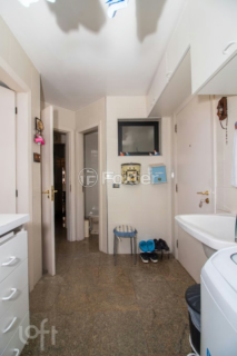 Image 73 - 876566