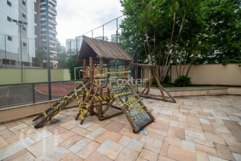 Image 85 - 876566