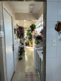 Image 3 - 876573