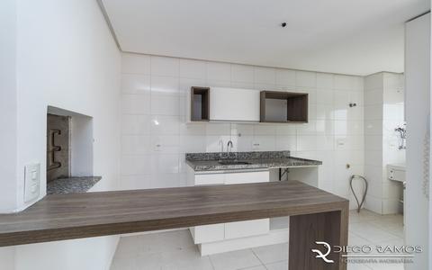 Image 10 - 8766