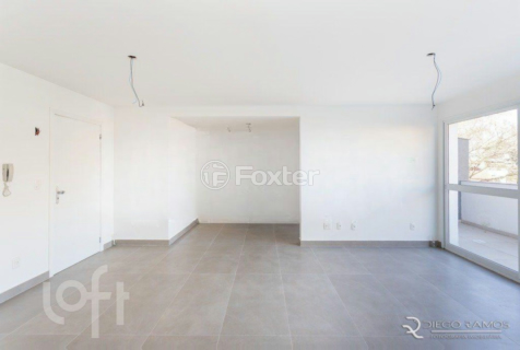 Image 1 - 876637