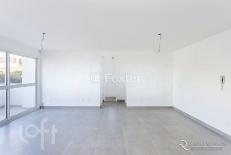 Image 2 - 876637