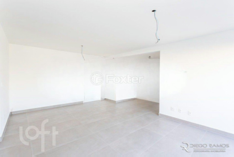 Image 4 - 876637