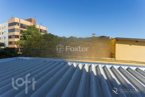 Image 17 - 876637