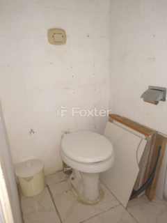 Image 4 - 876651
