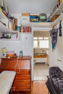 Image 42 - 876694