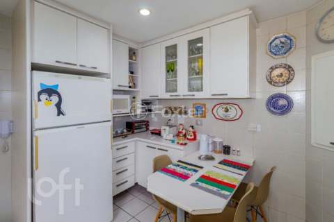 Image 37 - 876694
