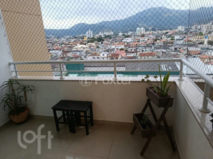 Image 9 - 876708