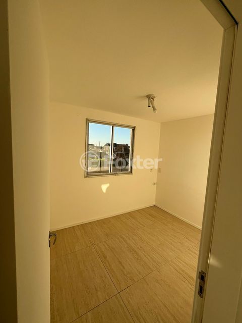 Image 8 - 876786