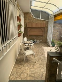 Image 8 - 876889