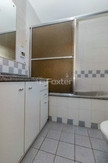 Image 35 - 876898