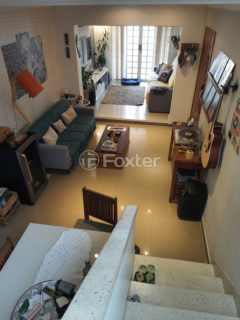 Image 10 - 876916