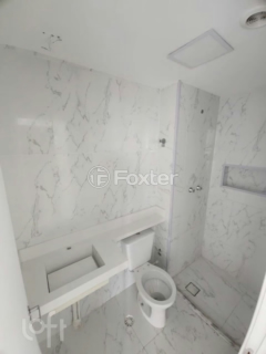 Image 3 - 876930