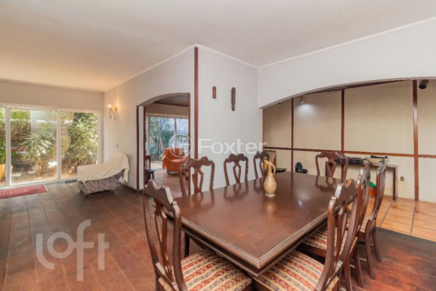 Image 7 - 876952