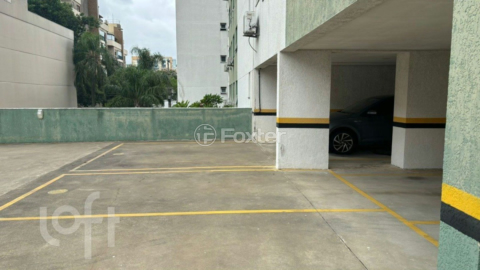 Image 14 - 877046