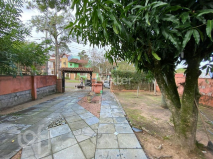 Image 1 - 877104