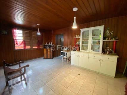 Image 32 - 877104