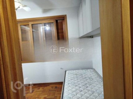 Image 7 - 877203