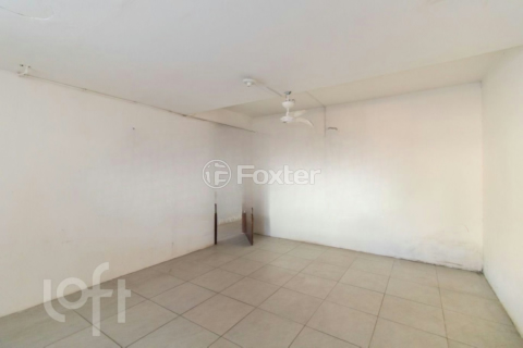 Image 4 - 877246