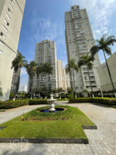 Image 25 - 877369