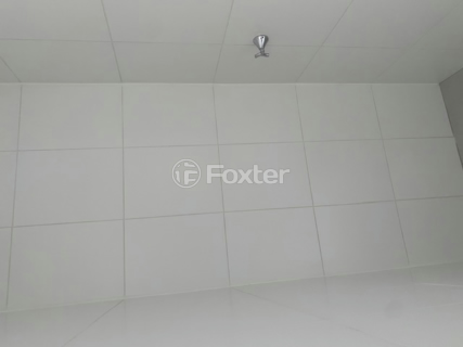 Image 6 - 877548
