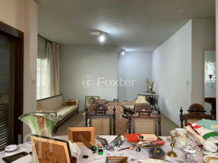 Image 4 - 877555