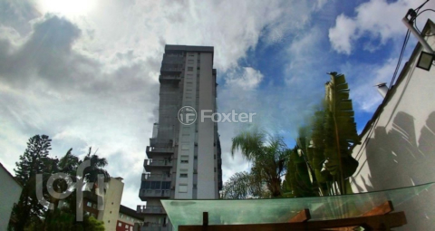 Image 34 - 877573