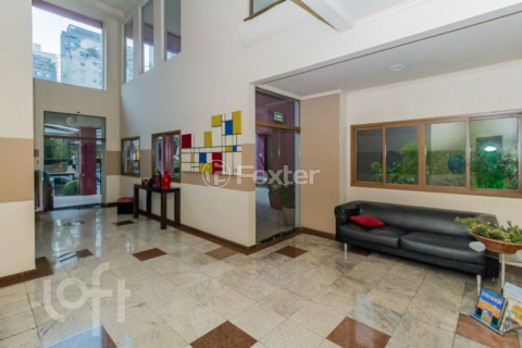 Image 44 - 877574
