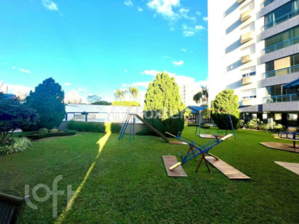 Image 41 - 877622