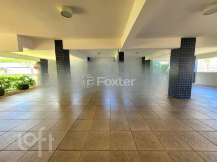 Image 34 - 877622