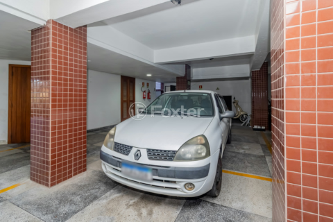 Image 75 - 877629