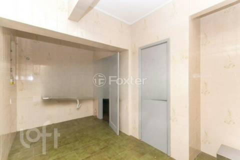 Image 7 - 877633