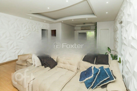 Image 7 - 877765