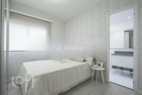Image 9 - 877770