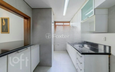 Image 6 - 877868