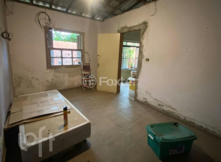 Image 4 - 878134