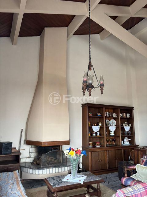 Image 4 - 878164