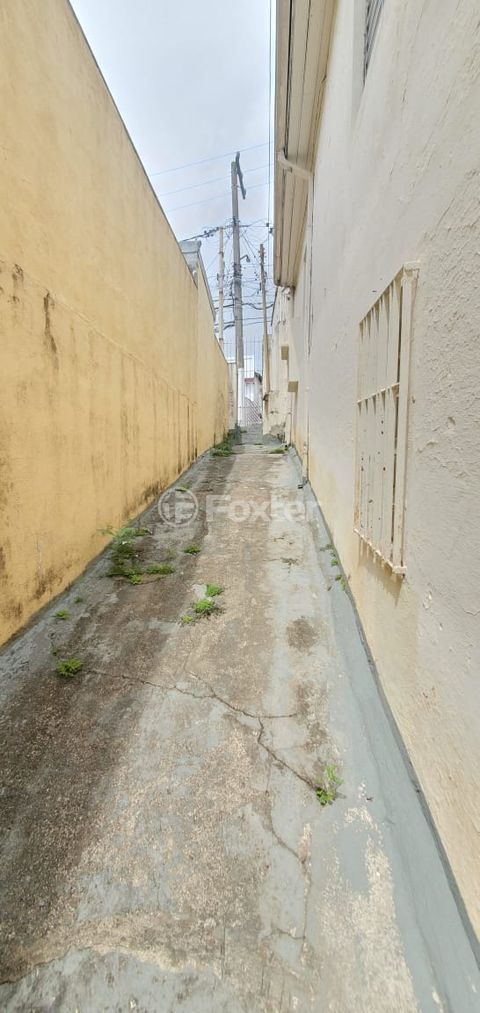Image 61 - 878255
