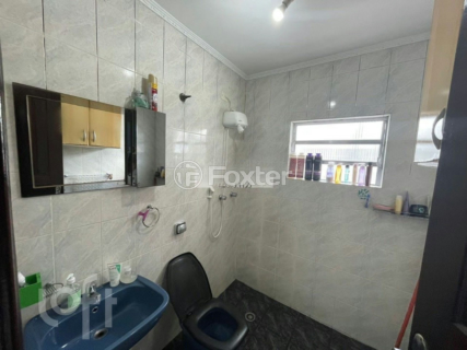 Image 9 - 878274