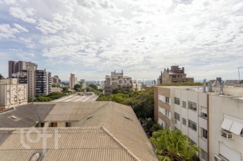 Image 17 - 878321
