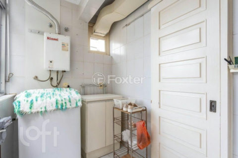 Image 31 - 878321