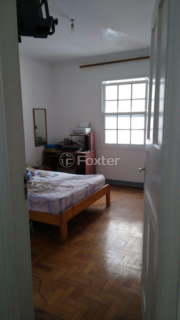 Image 8 - 878342
