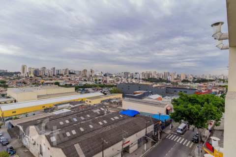 Image 10 - 878439
