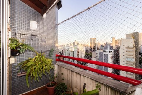 Image 21 - 878466