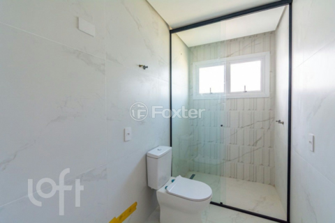 Image 8 - 878561