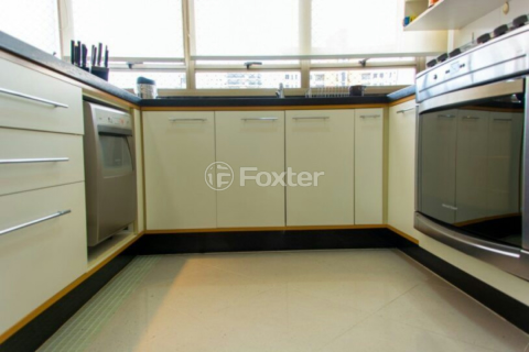 Image 26 - 878648
