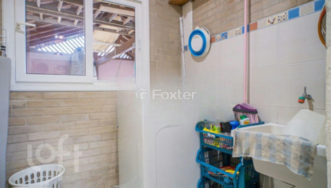 Image 31 - 878692