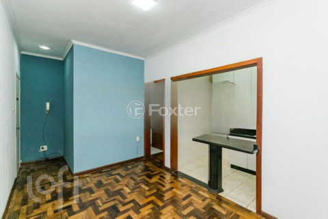 Image 17 - 878694