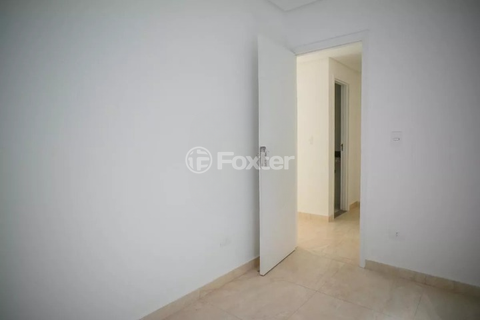 Image 6 - 878708