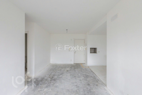 Image 8 - 878825